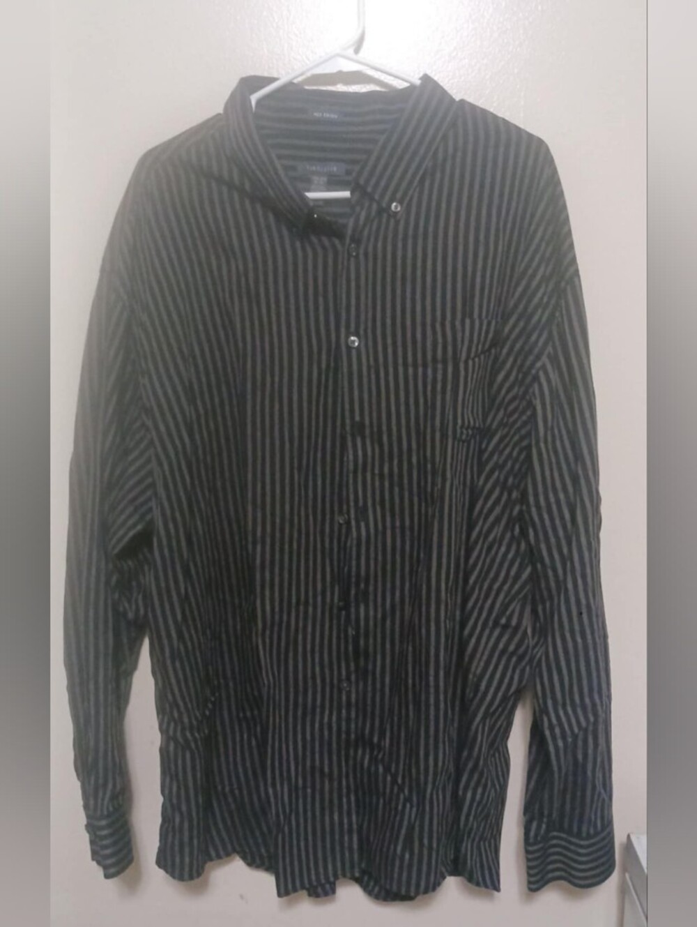 Van Heusen Black and Gray Vertical Stripe Dress Shirt Xxxl A-33